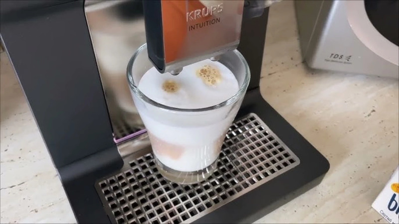 KRUPS Aparat za kafu EA876D10